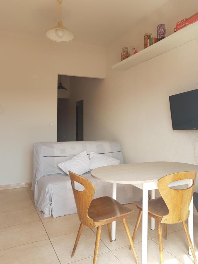Joli Appartement, Terrasse Plein Sud Roquebrun Exteriör bild
